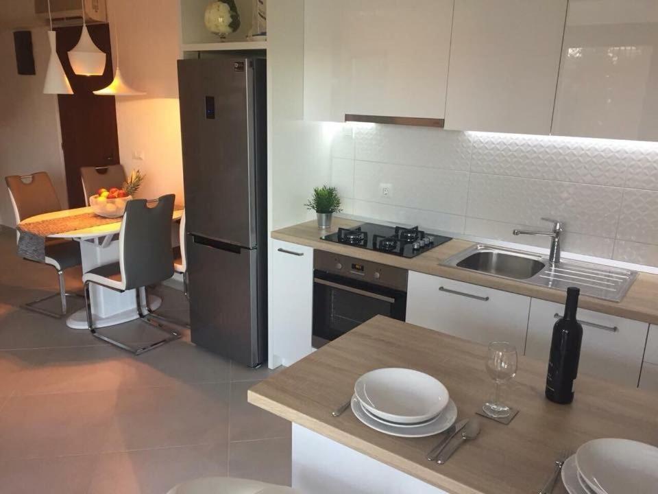 Apartmani Porat Малинска Экстерьер фото