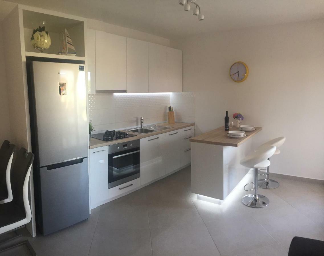 Apartmani Porat Малинска Экстерьер фото